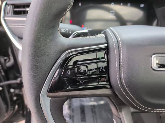 Certified 2024 Jeep Grand Cherokee Overland w/ Luxury Tech Group IV AWD/4WD image 24