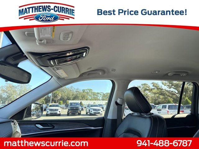 Used 2023 Jeep Grand Cherokee L Limited image 11