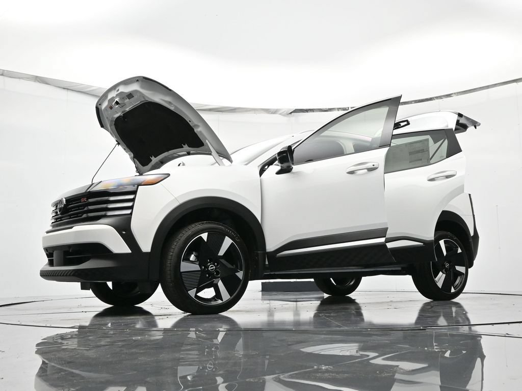 New 2026 Nissan Kicks SR FWD image 46
