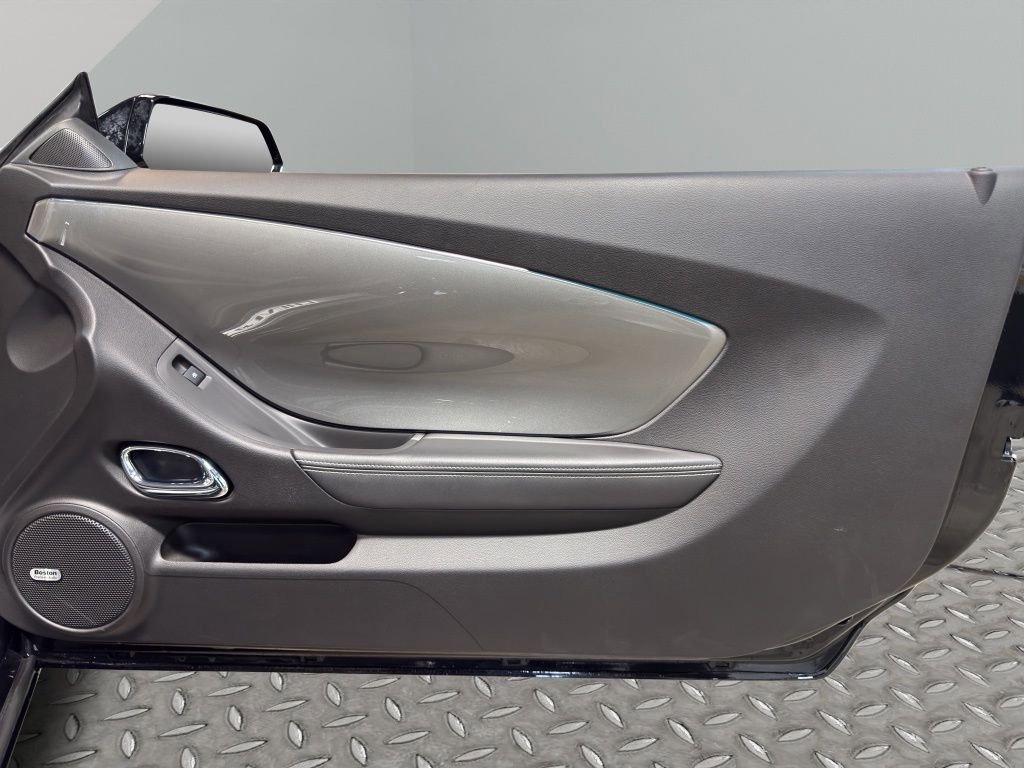 Used 2011 Chevrolet Camaro SS w/ RS Package image 24