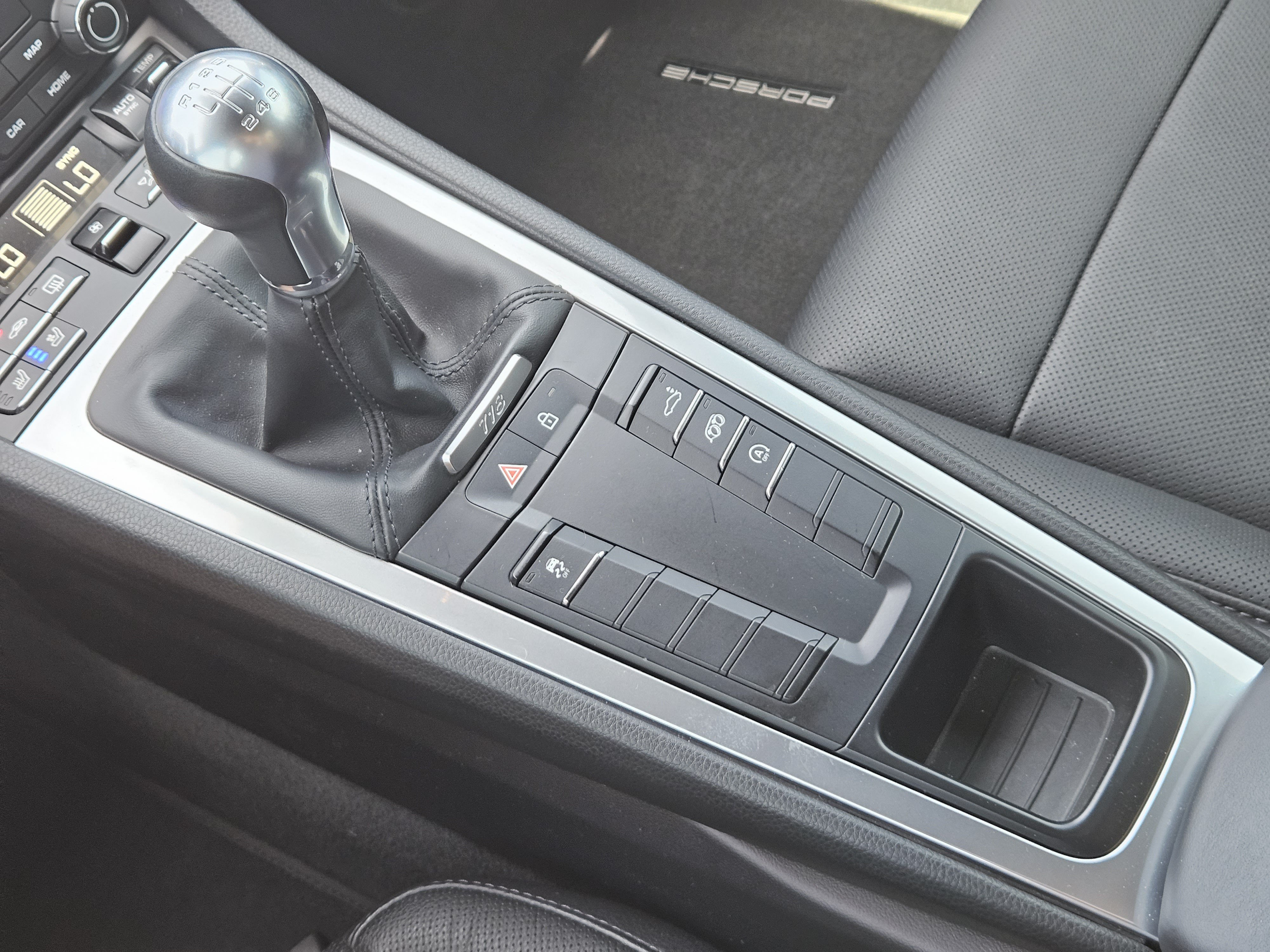 Certified 2022 Porsche 718 Cayman S RWD image 20