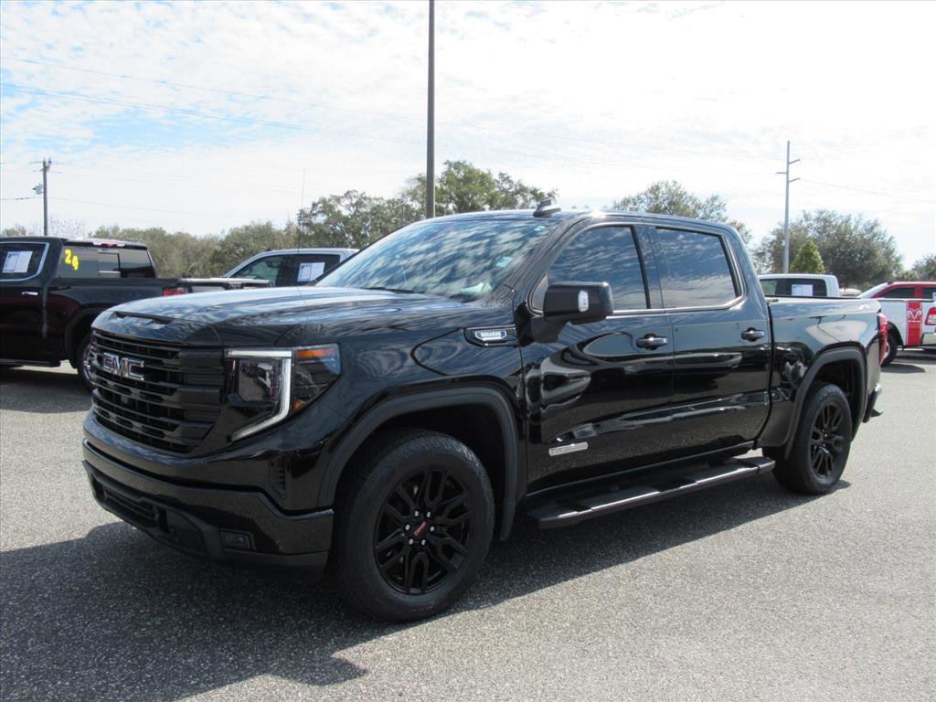 Used 2022 GMC Sierra 1500 Elevation w/ Elevation Premium Package image 3
