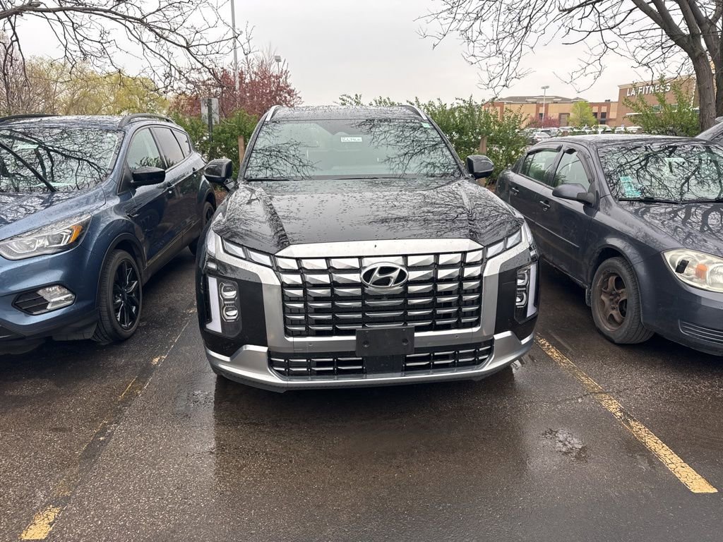Used 2025 Hyundai Palisade Calligraphy AWD/4WD image 3