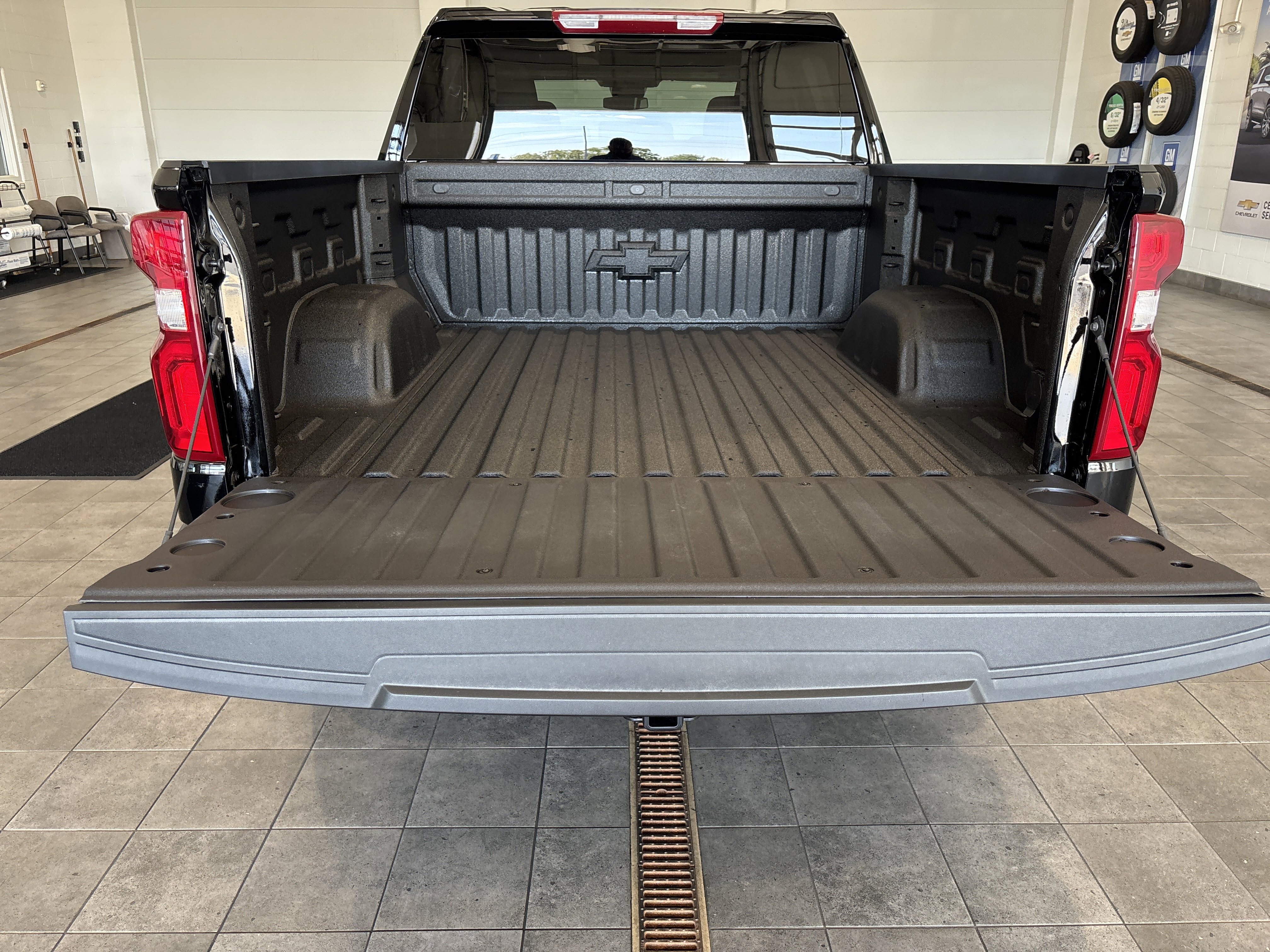 New 2026 Chevrolet Silverado 1500 RST image 5
