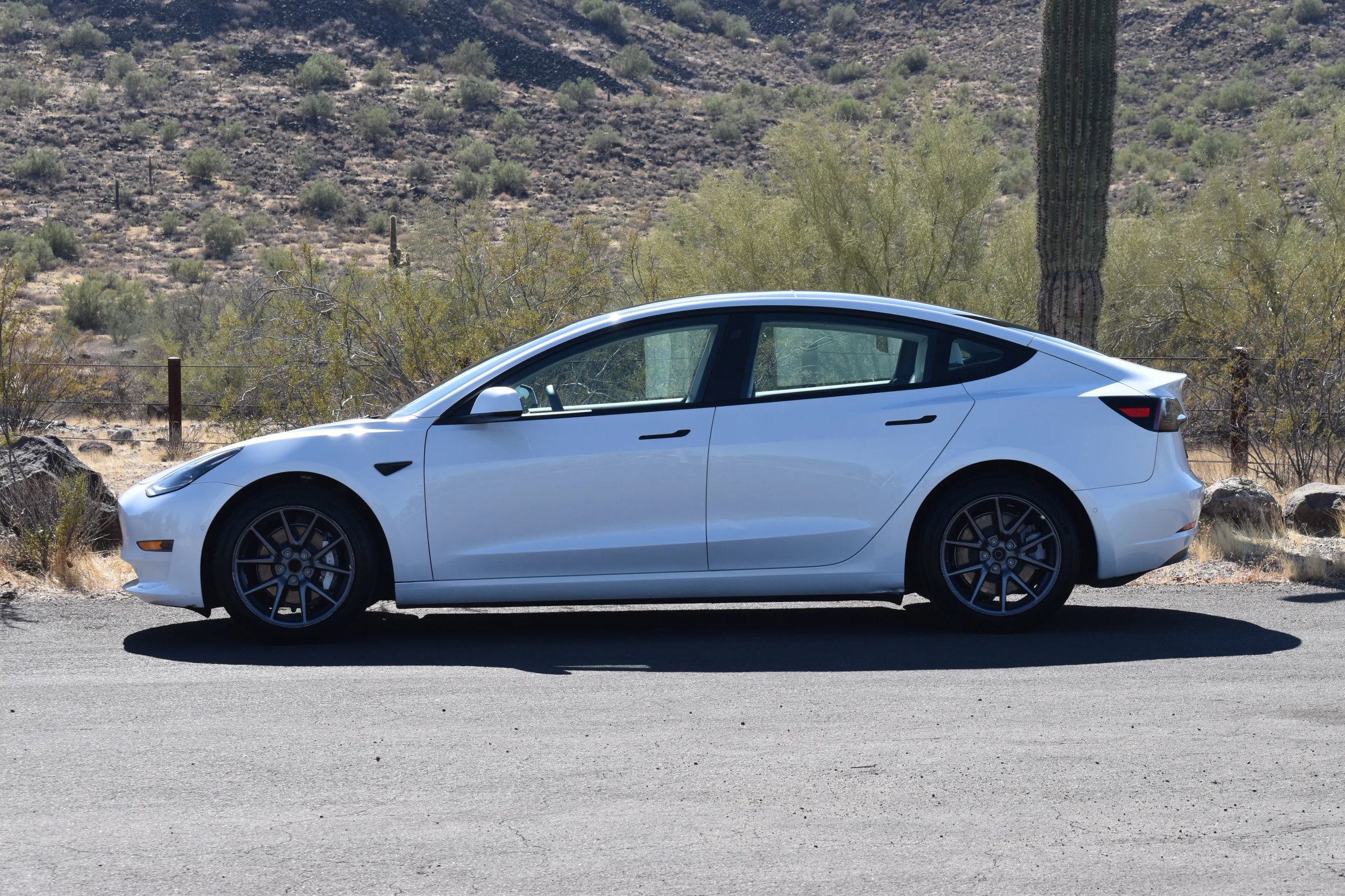 Used 2021 Tesla Model 3 Standard Range Plus image 6