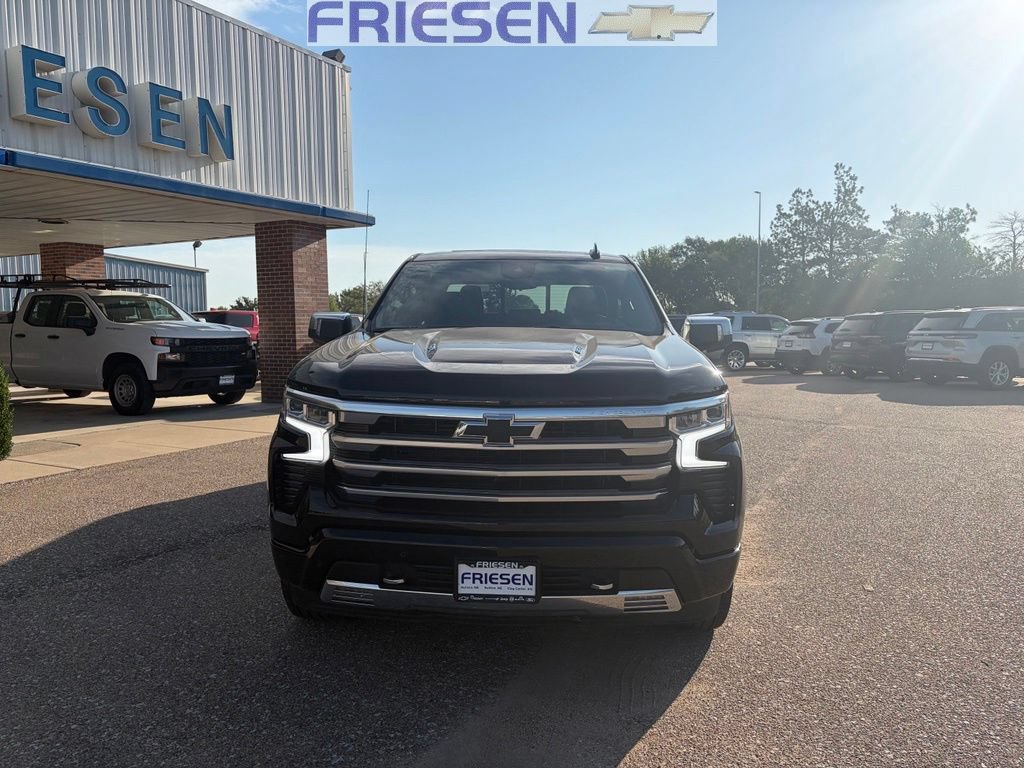 Used 2025 Chevrolet Silverado 1500 High Country w/ High Country Premium Package AWD/4WD image 9