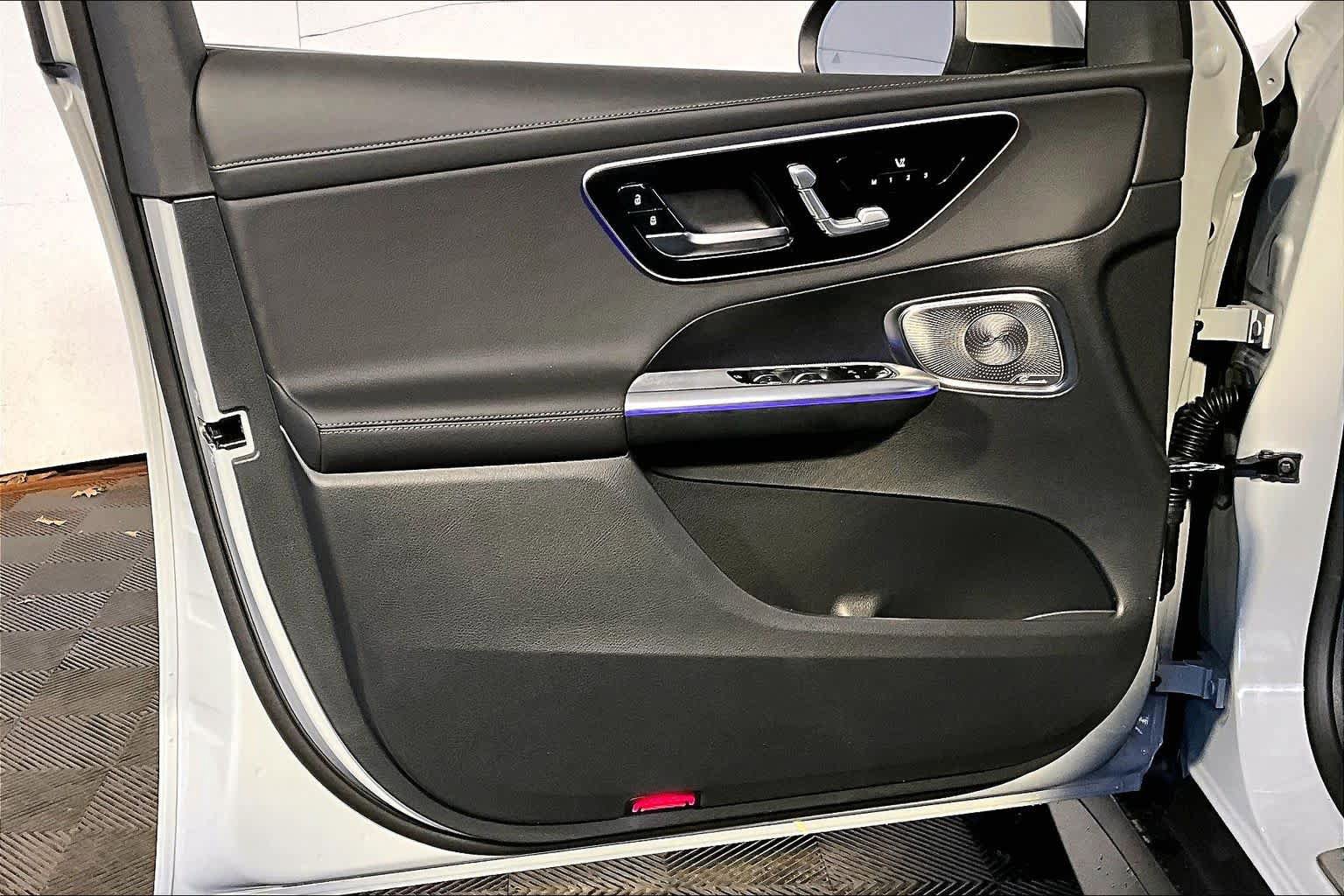 New 2026 Mercedes-Benz GLC 300 4MATIC image 11