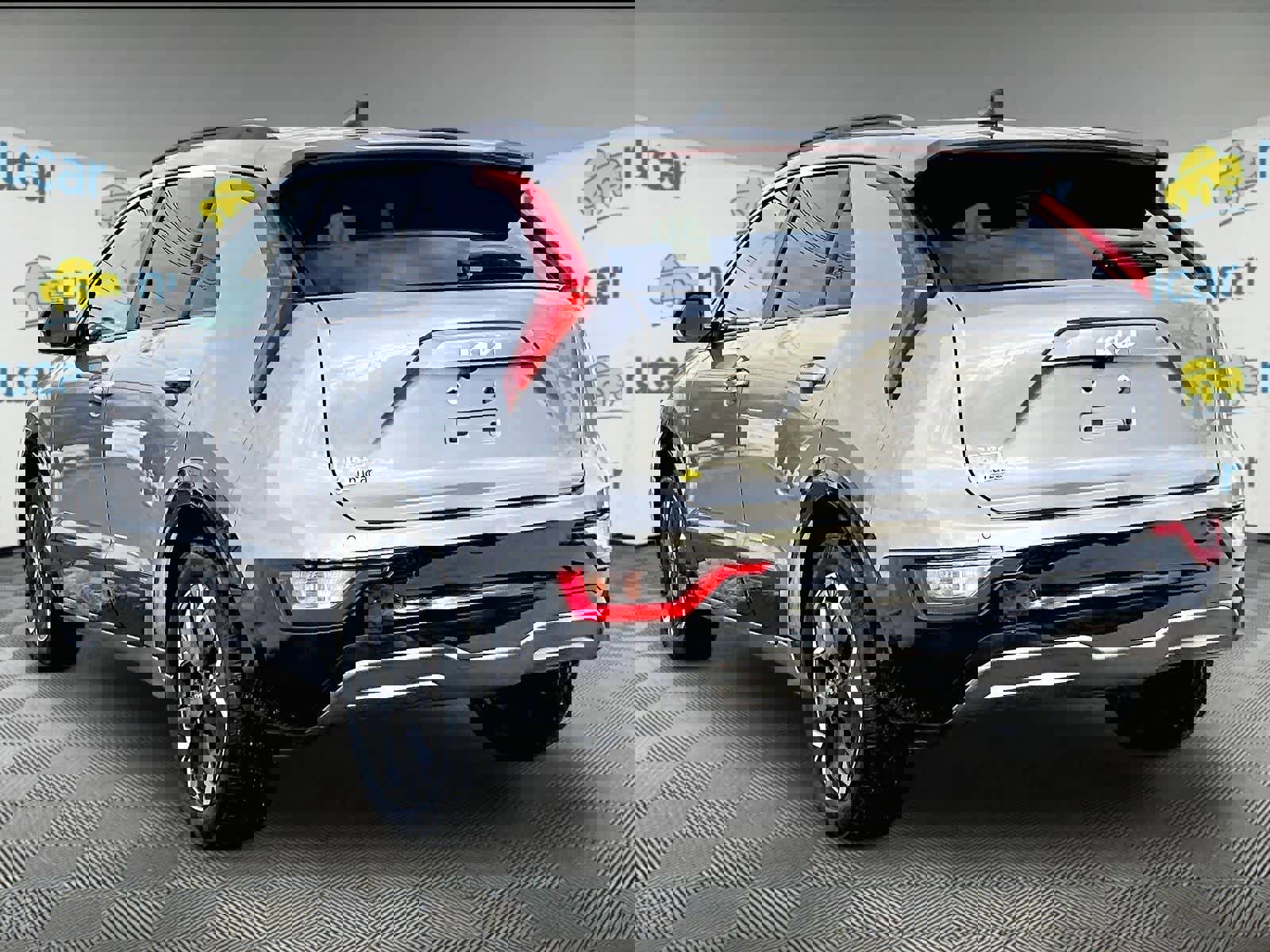 Used 2023 Kia Niro Wind w/ Wind Preserve Package image 4