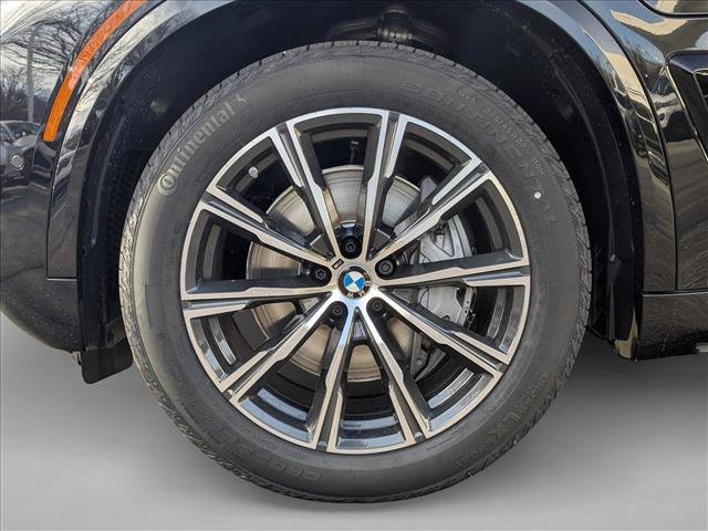 New 2026 BMW X5 xDrive50e w/ M Sport Package AWD/4WD image 10