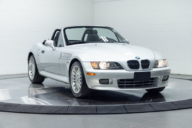 Used 2002 BMW Z3 3.0i RWD image 4