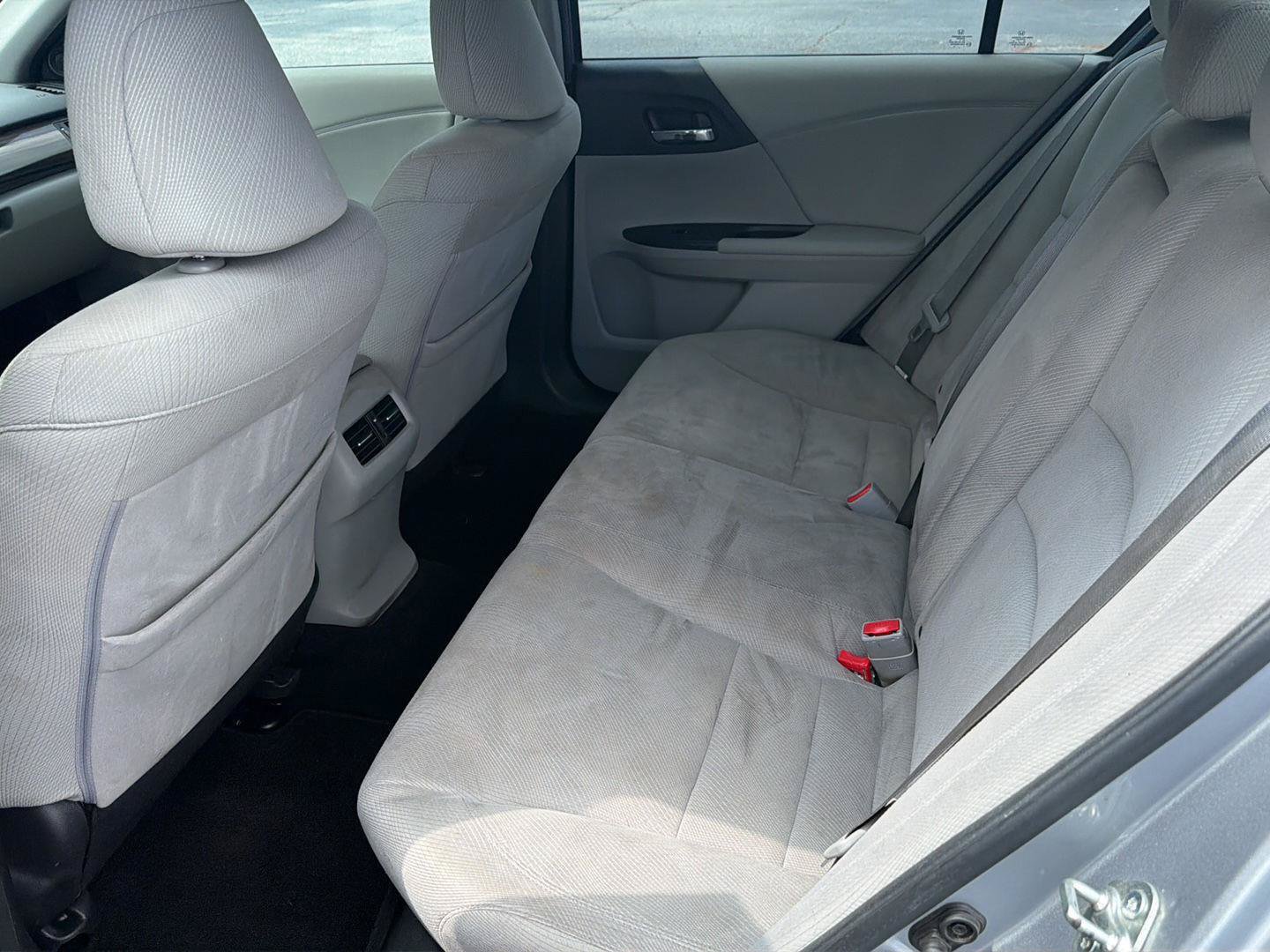 Used 2016 Honda Accord EX image 11