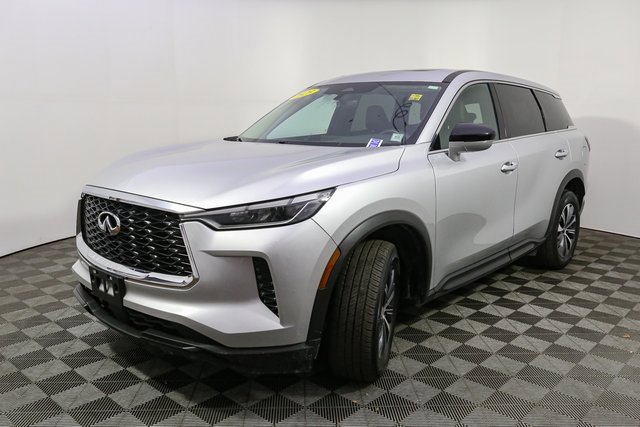 Used 2023 INFINITI QX60 Pure image 5