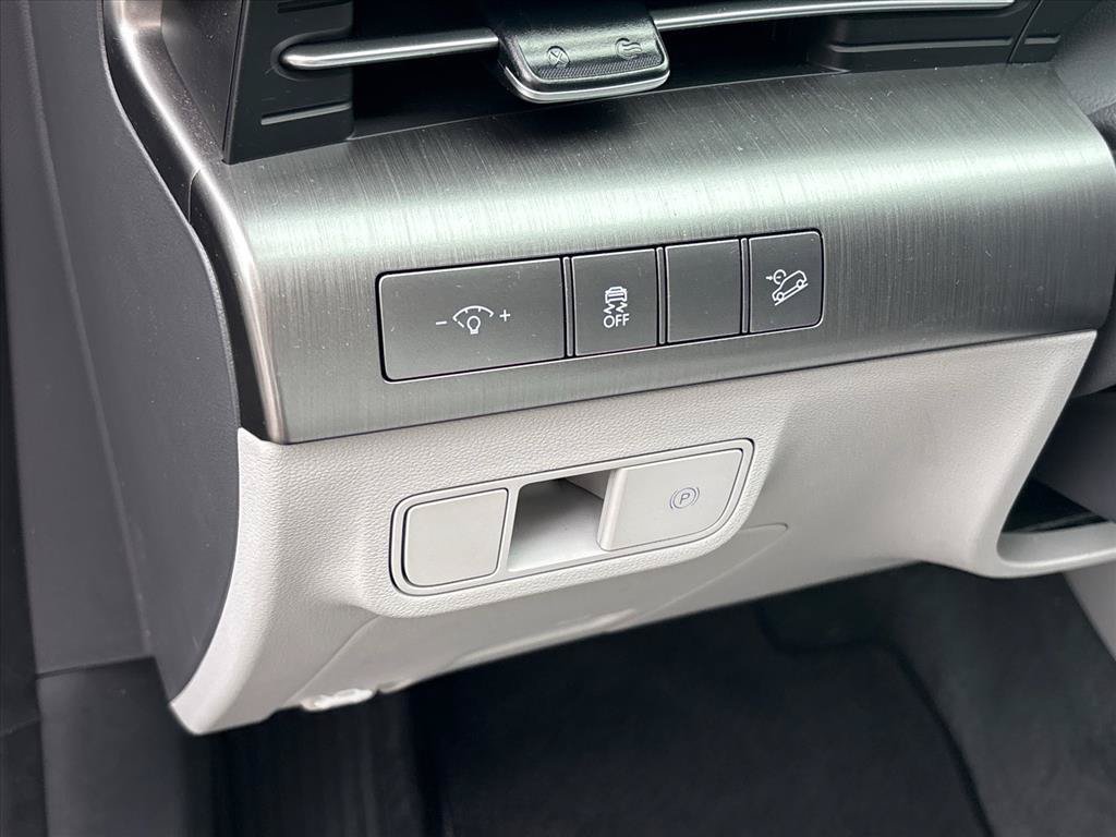 Used 2025 Hyundai Kona SEL AWD/4WD image 7