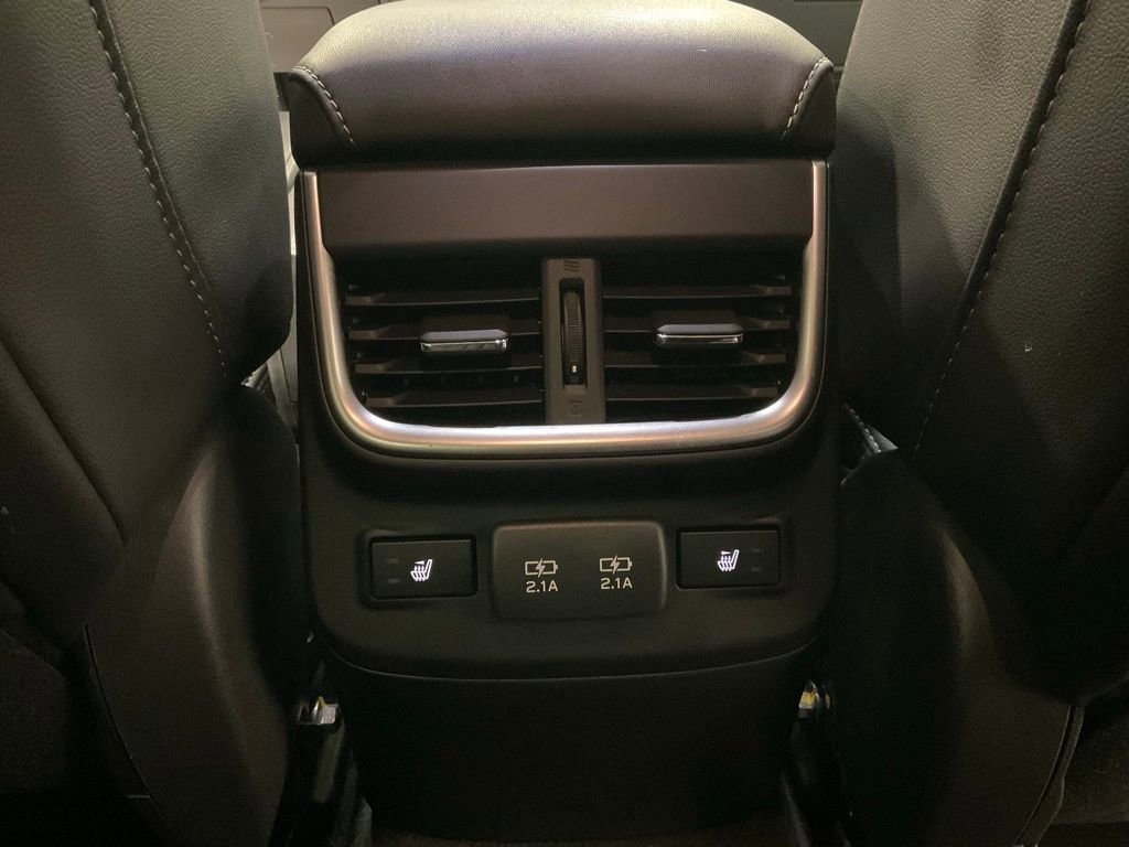 Used 2021 Subaru Outback Limited image 28