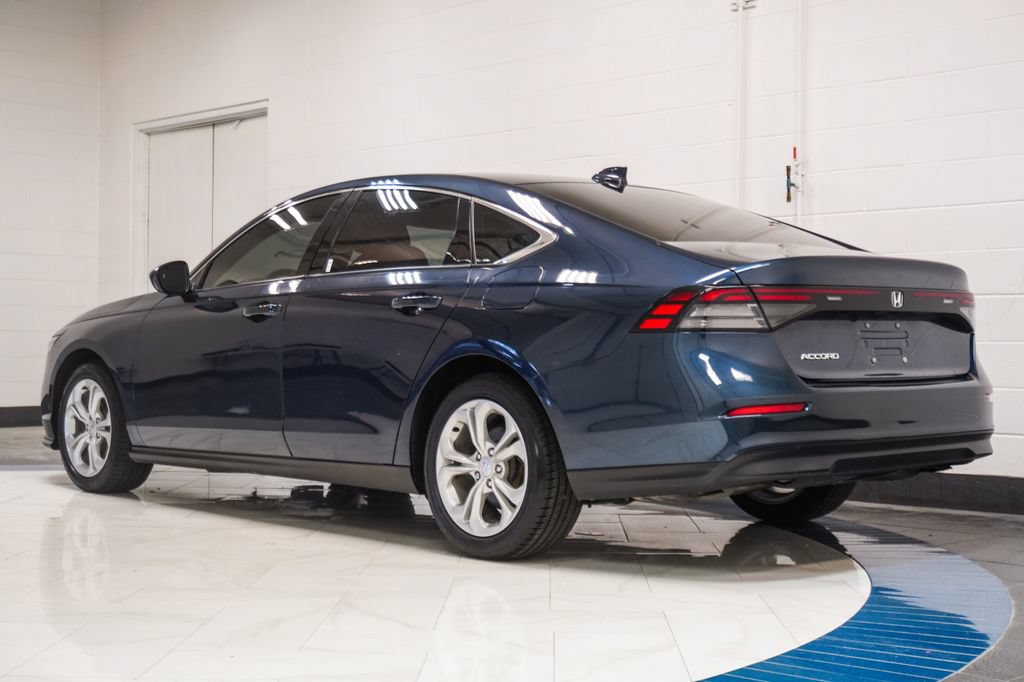 Used 2023 Honda Accord EX image 31
