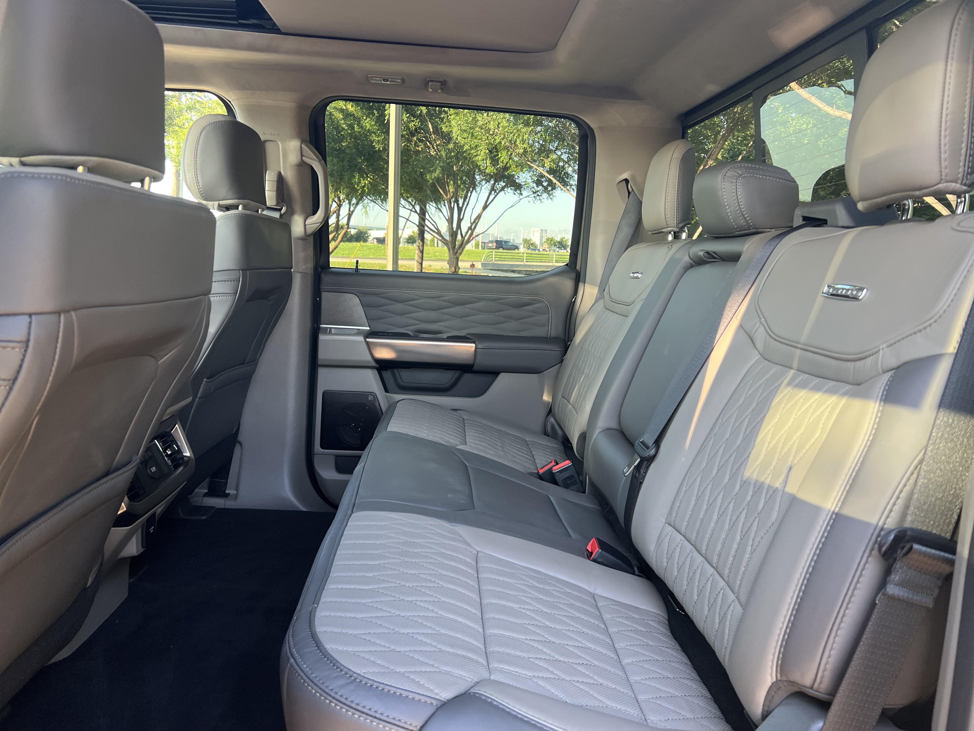 Used 2026 Ford F450 Platinum w/ Platinum Plus Package AWD/4WD image 30