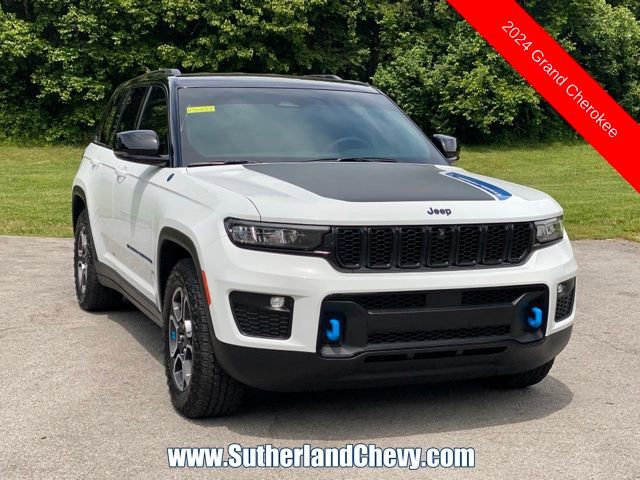 Used 2024 Jeep Grand Cherokee Trailhawk w/ Luxury Tech Group III AWD/4WD image 1