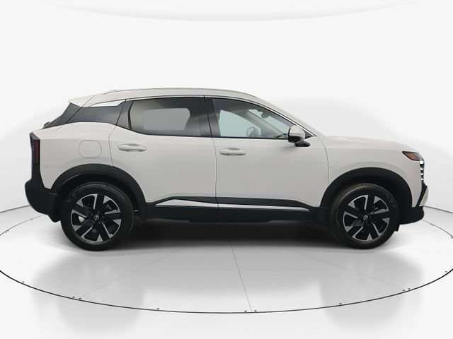 Used 2025 Nissan Kicks SR image 11