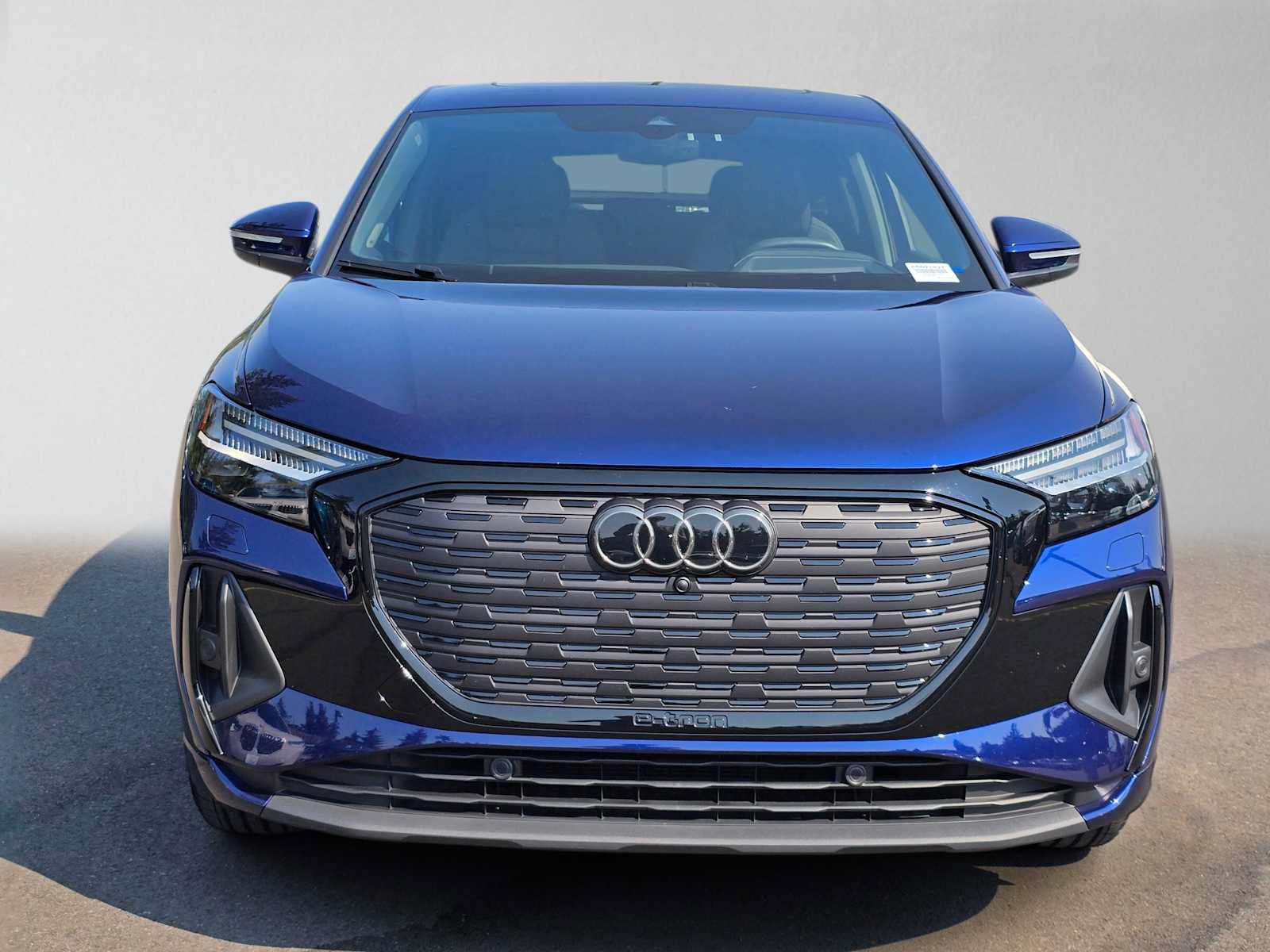 Used 2023 Audi Q4 e-tron Prestige AWD/4WD image 8