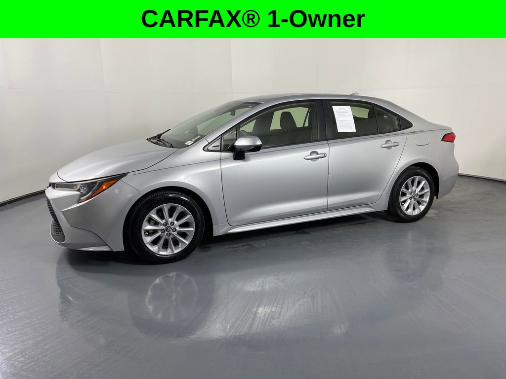 Certified 2021 Toyota Corolla LE w/ LE Convenience Package image 3