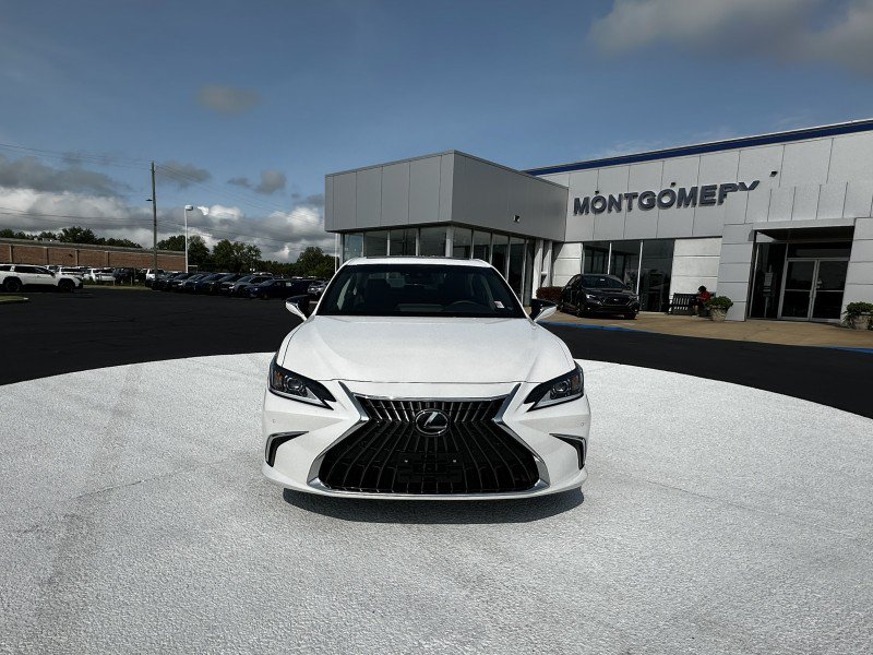 Used 2022 Lexus ES 350 w/ Premium Package FWD image 2