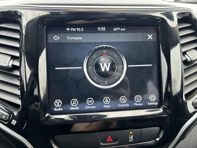 Used 2022 Jeep Cherokee Limited AWD/4WD image 35