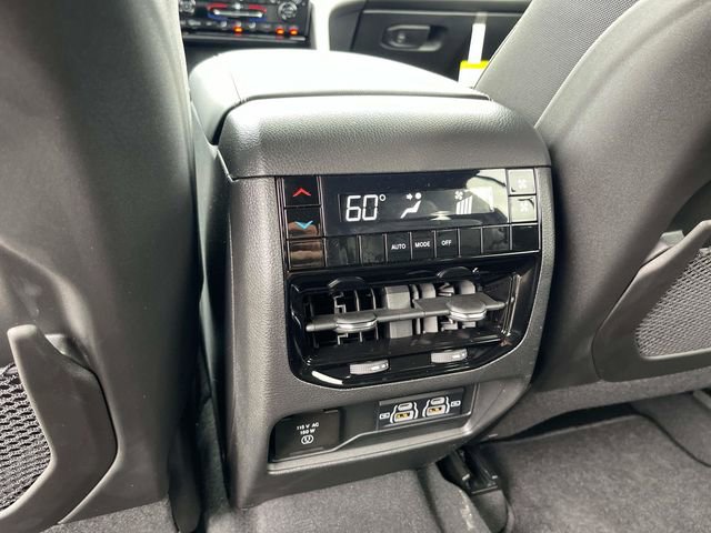 New 2025 Jeep Grand Cherokee L Altitude image 17