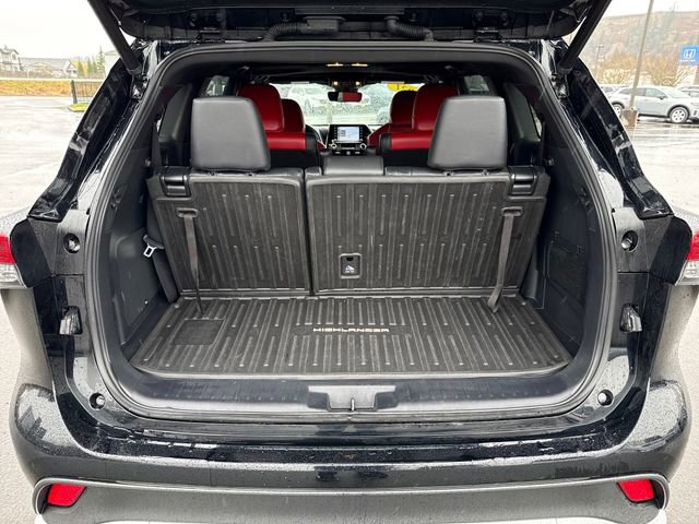 Used 2021 Toyota Highlander XSE image 18