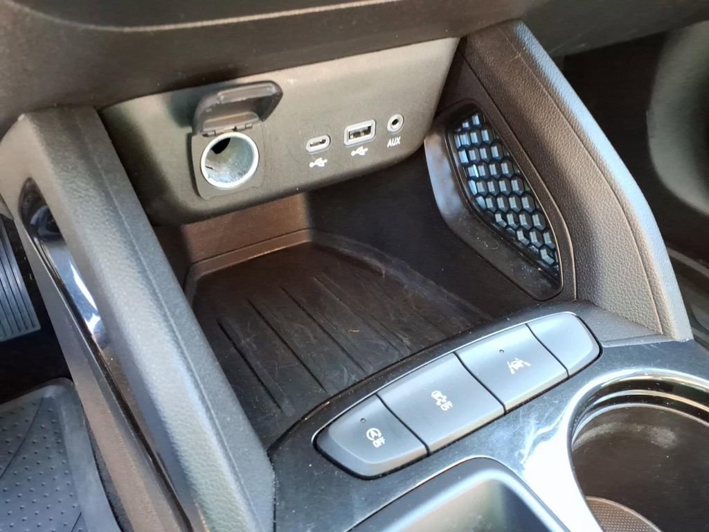Used 2023 Chevrolet TrailBlazer LS FWD image 17