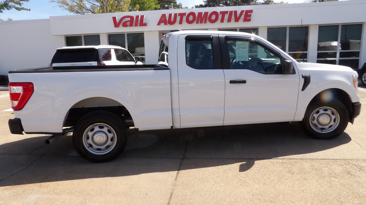 Used 2022 Ford F150 XL w/ Equipment Group 101A High RWD image 2