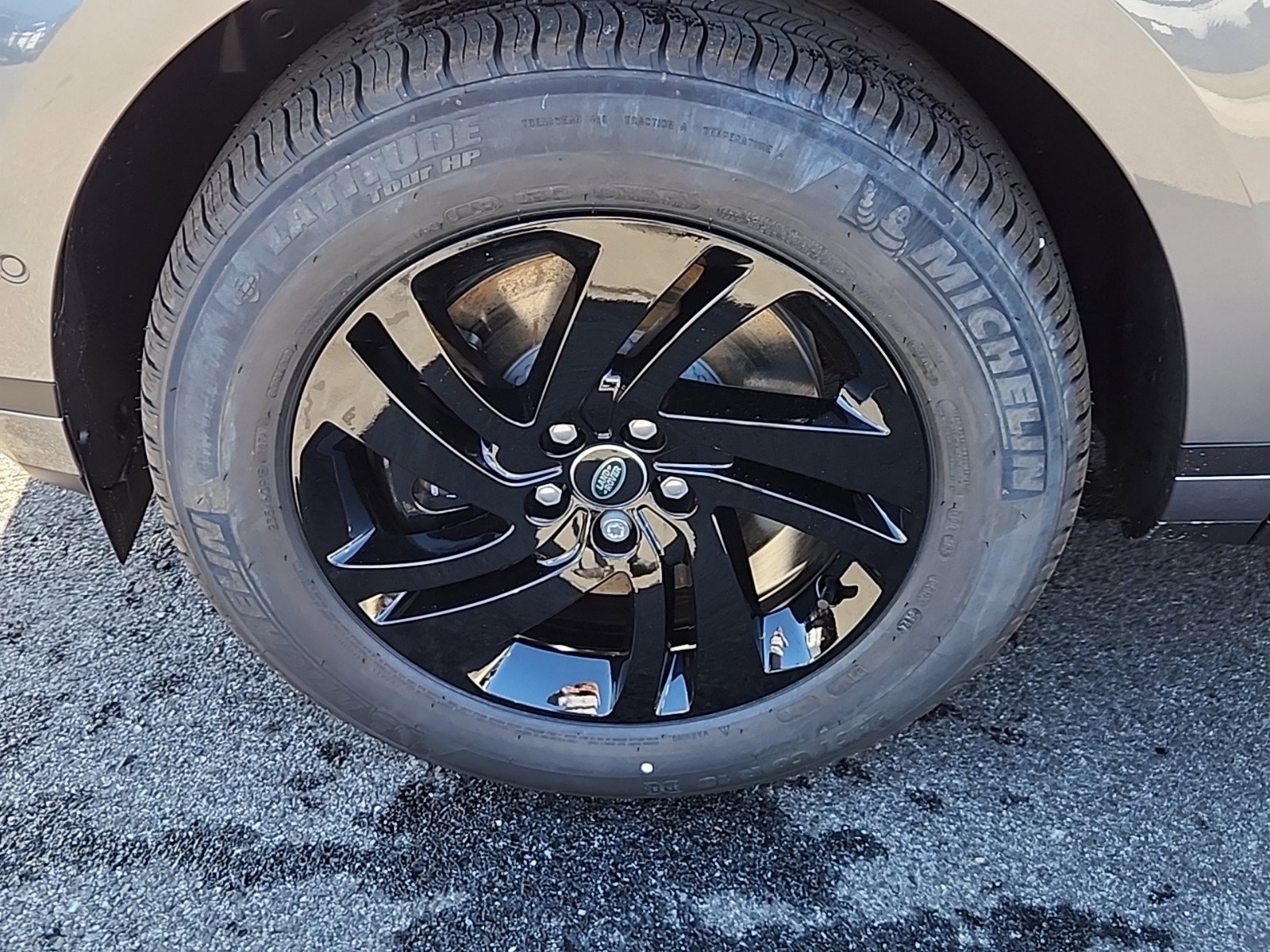 New 2026 Land Rover Range Rover Evoque S image 9