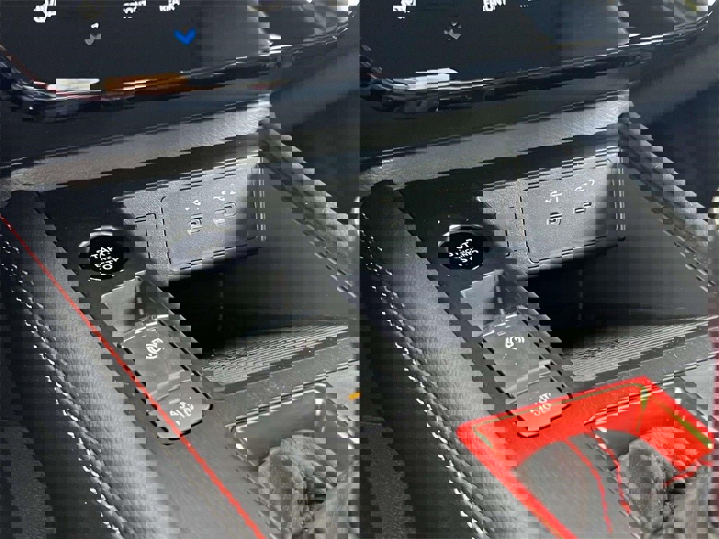 New 2026 Nissan Kicks SR w/ Cold Weather Package image 14