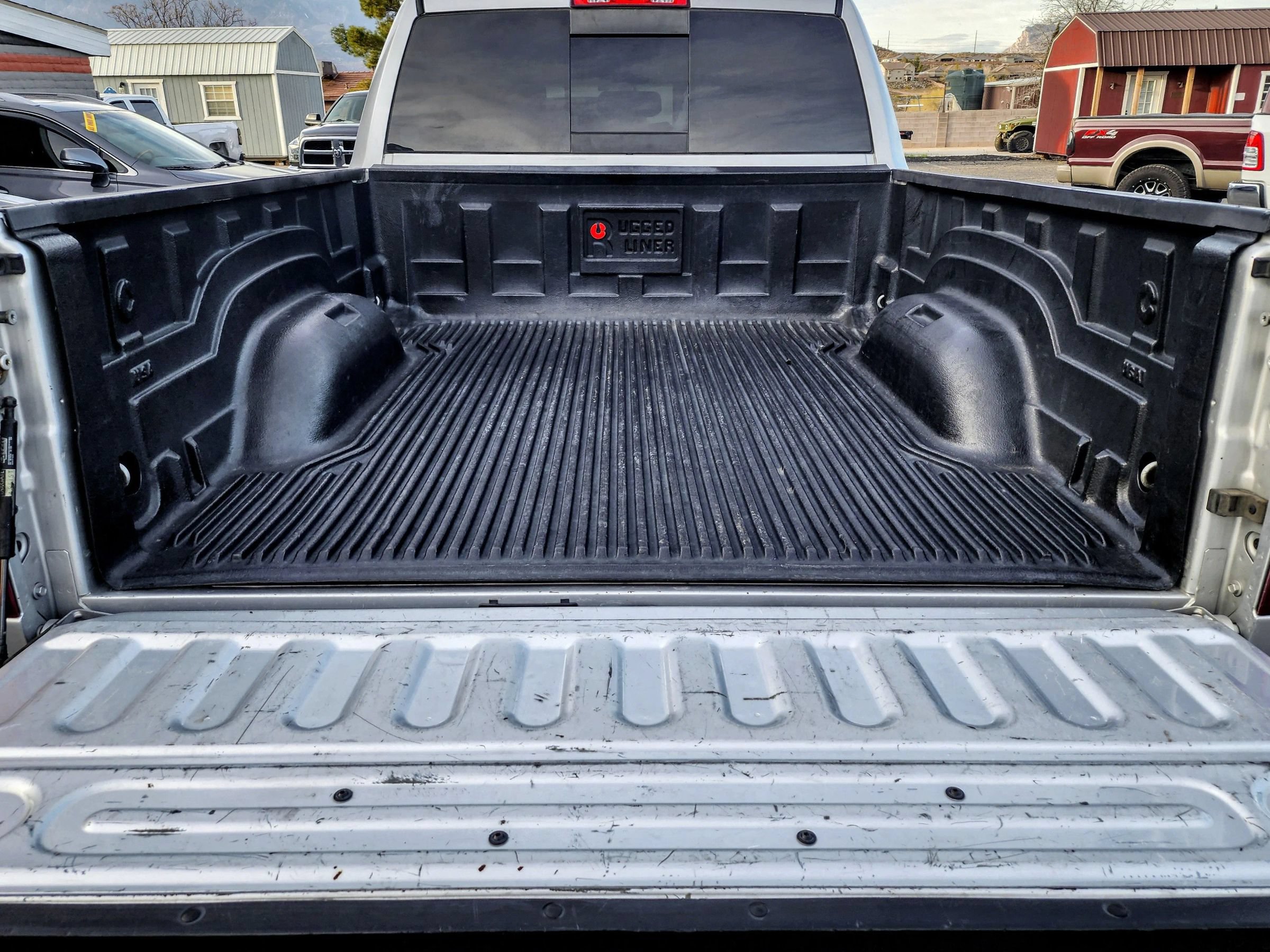 Used 2016 RAM 2500 SLT AWD/4WD image 19