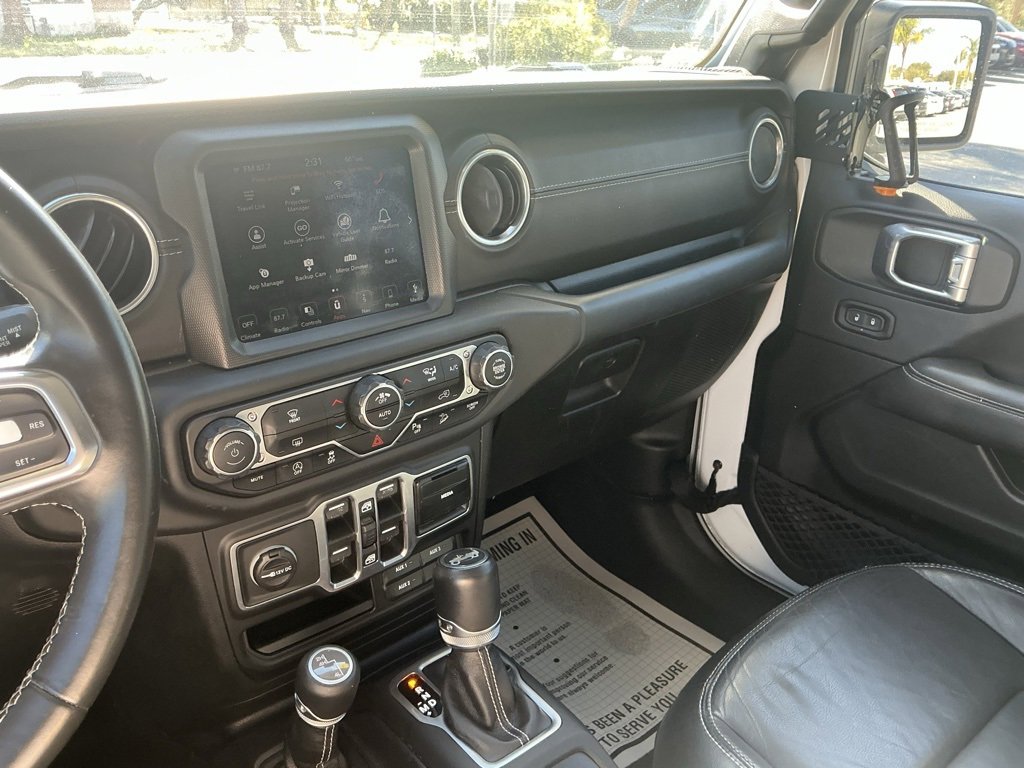 Used 2018 Jeep Wrangler Unlimited Sahara image 45