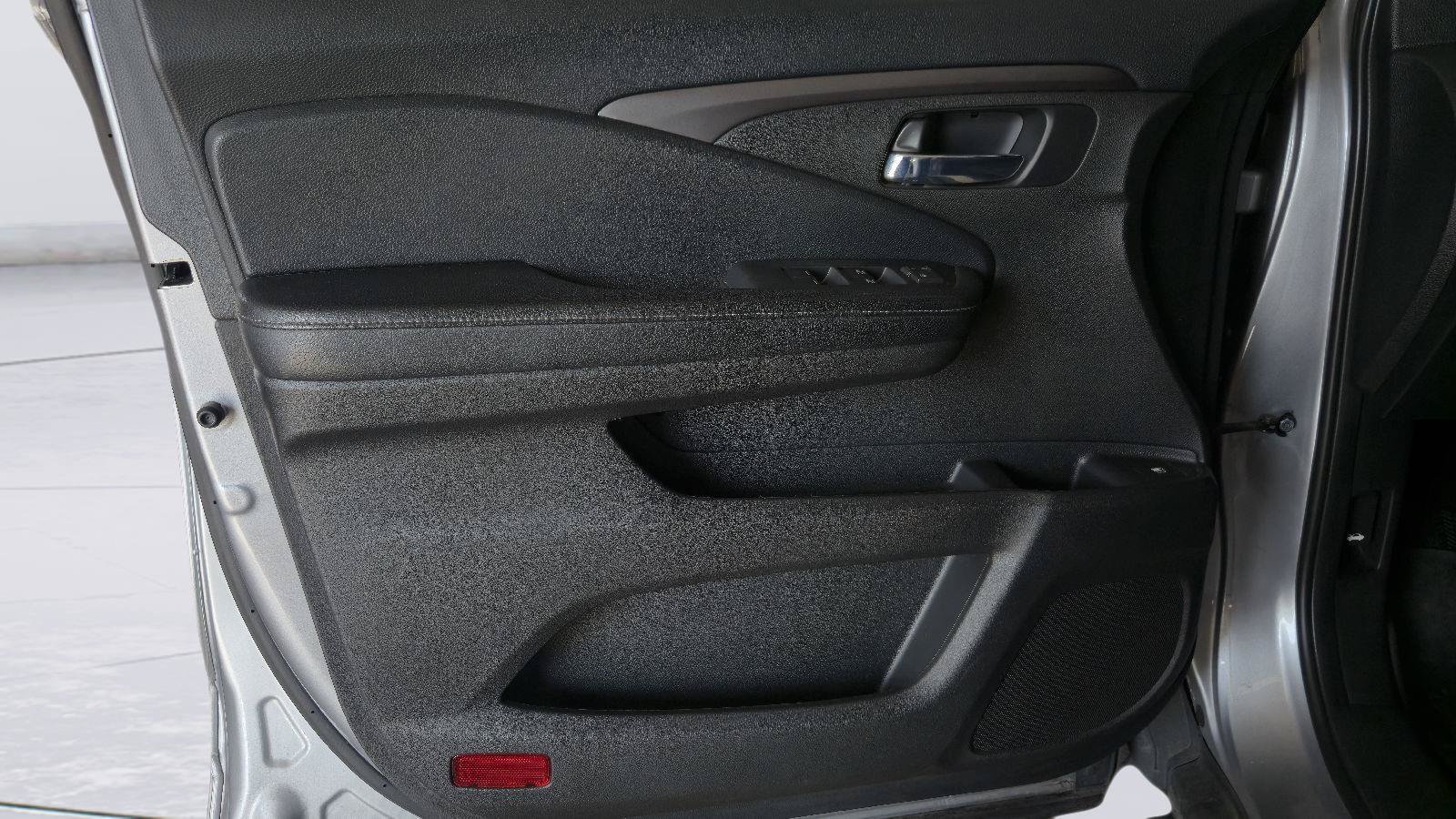 Used 2018 Honda Ridgeline Sport image 12