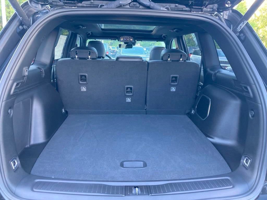 New 2024 Jeep Grand Cherokee Limited 4xe w/ Luxury Tech Group II image 34