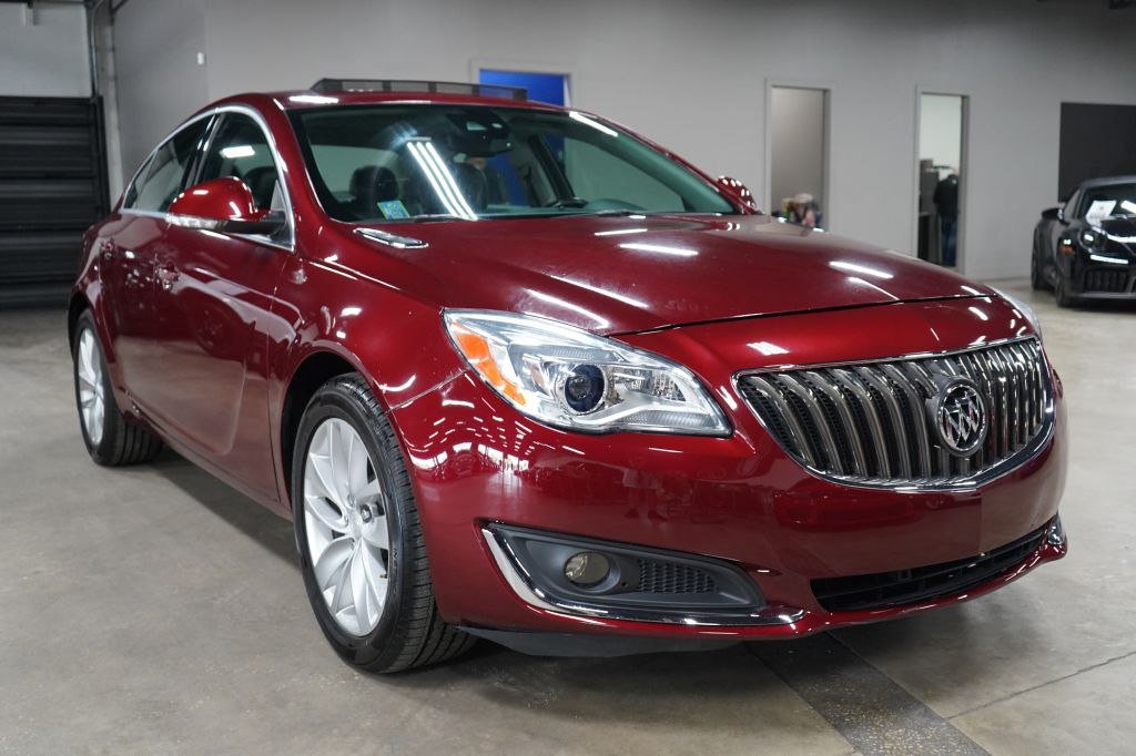 Used 2017 Buick Regal Premium w/ Driver Confidence Package #1 AWD/4WD image 7