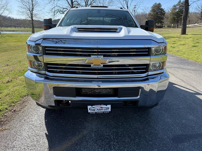 Used 2017 Chevrolet Silverado 3500 W/T w/ WT Convenience Package AWD/4WD image 2