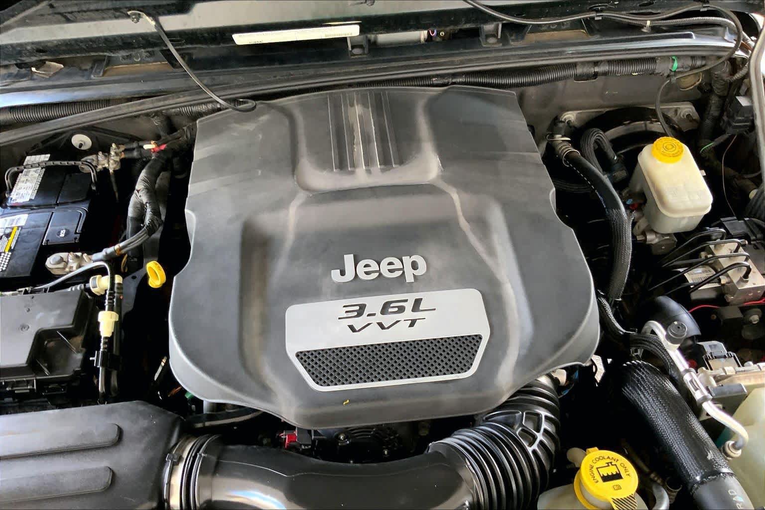 Used 2012 Jeep Wrangler Sport AWD/4WD image 29