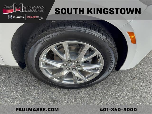 Used 2023 Buick Enclave Essence w/ Experience Buick Package image 4