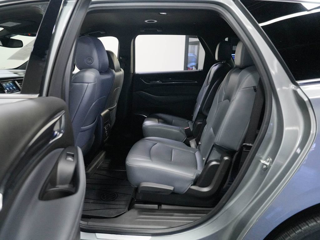 Used 2023 Buick Enclave Essence w/ Sport Touring Edition AWD/4WD image 32