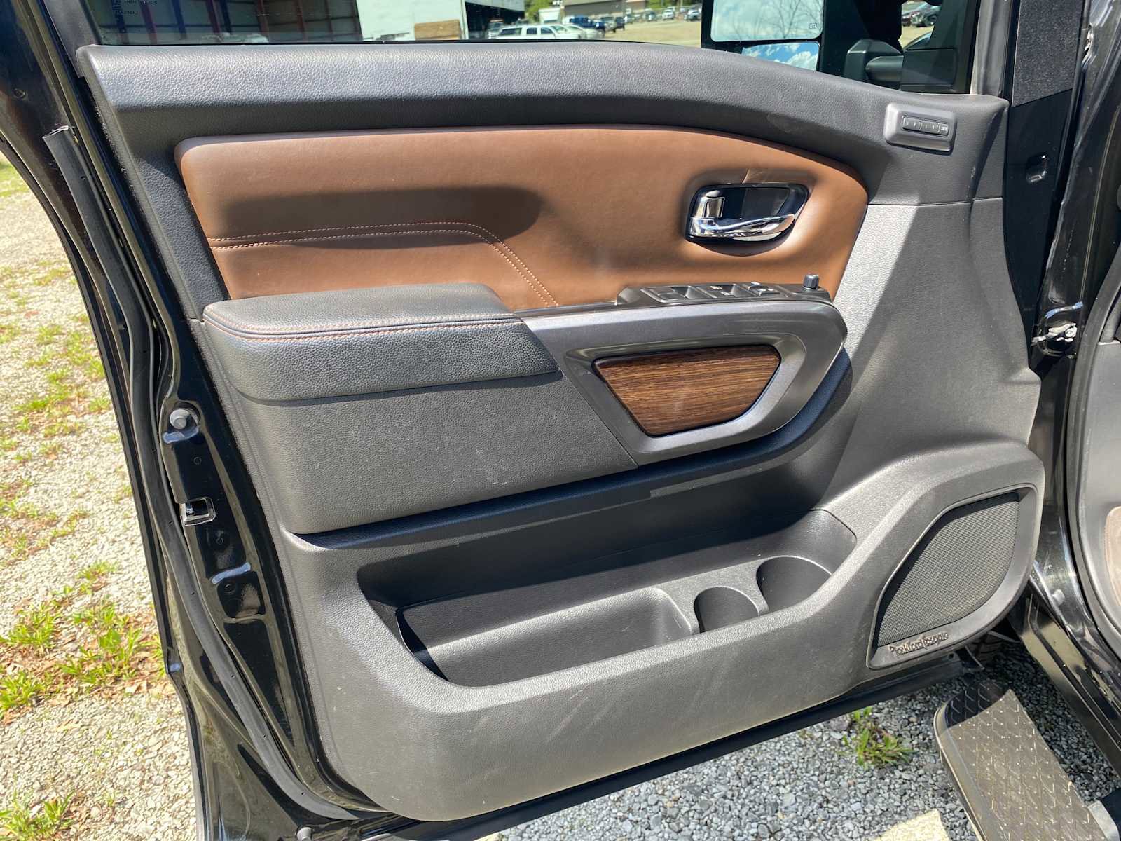 Used 2018 Nissan Titan Platinum Reserve w/ Platinum Utility Package AWD/4WD image 47