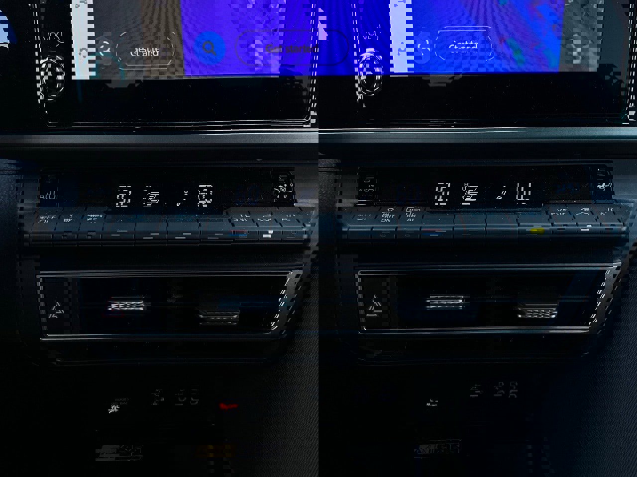 Used 2025 Toyota Camry LE image 26