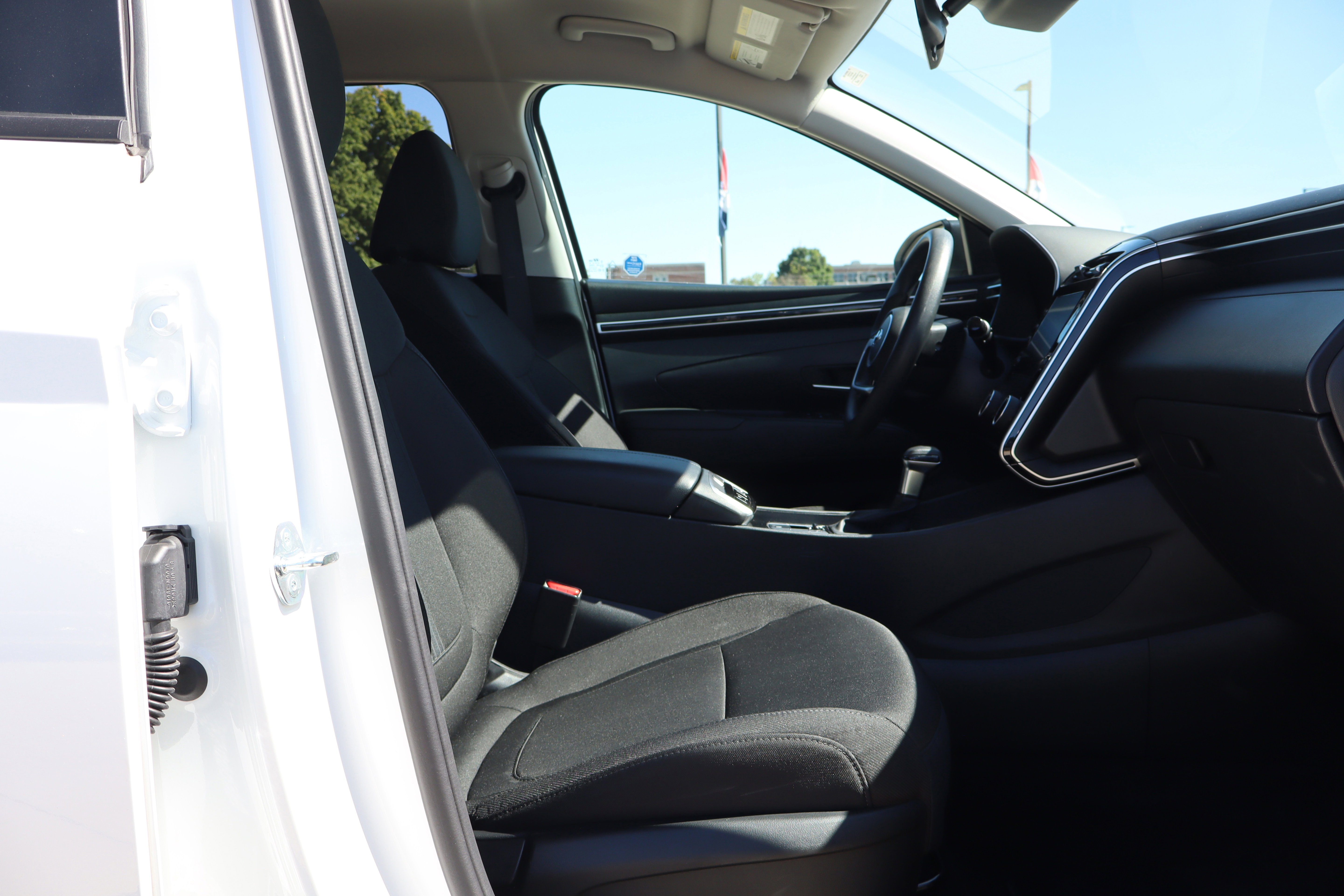 Used 2023 Hyundai Tucson SEL w/ Winter Package image 13