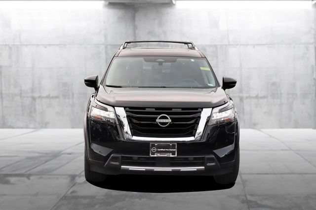Certified 2025 Nissan Pathfinder Platinum w/ Cargo Package FWD image 4