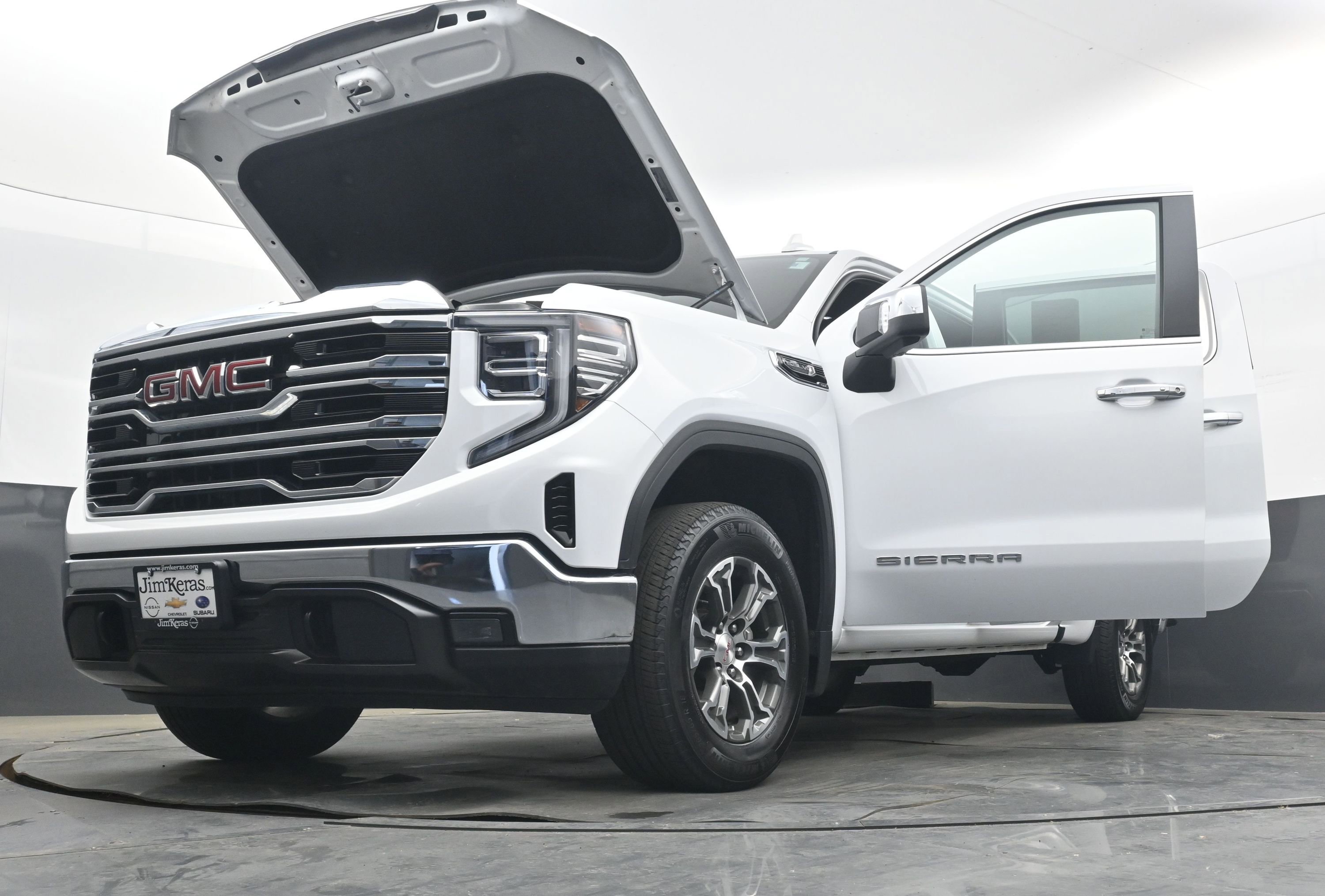 Used 2025 GMC Sierra 1500 SLT image 35
