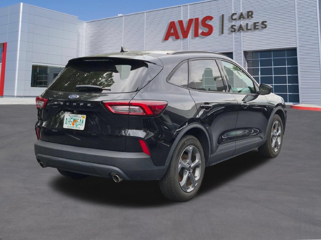 Used 2025 Ford Escape ST-Line FWD image 6