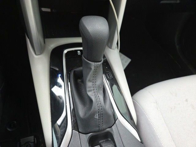 Used 2025 Toyota Corolla Cross L image 8