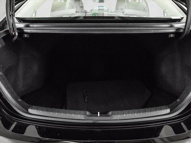 Used 2018 Hyundai Elantra Limited image 6