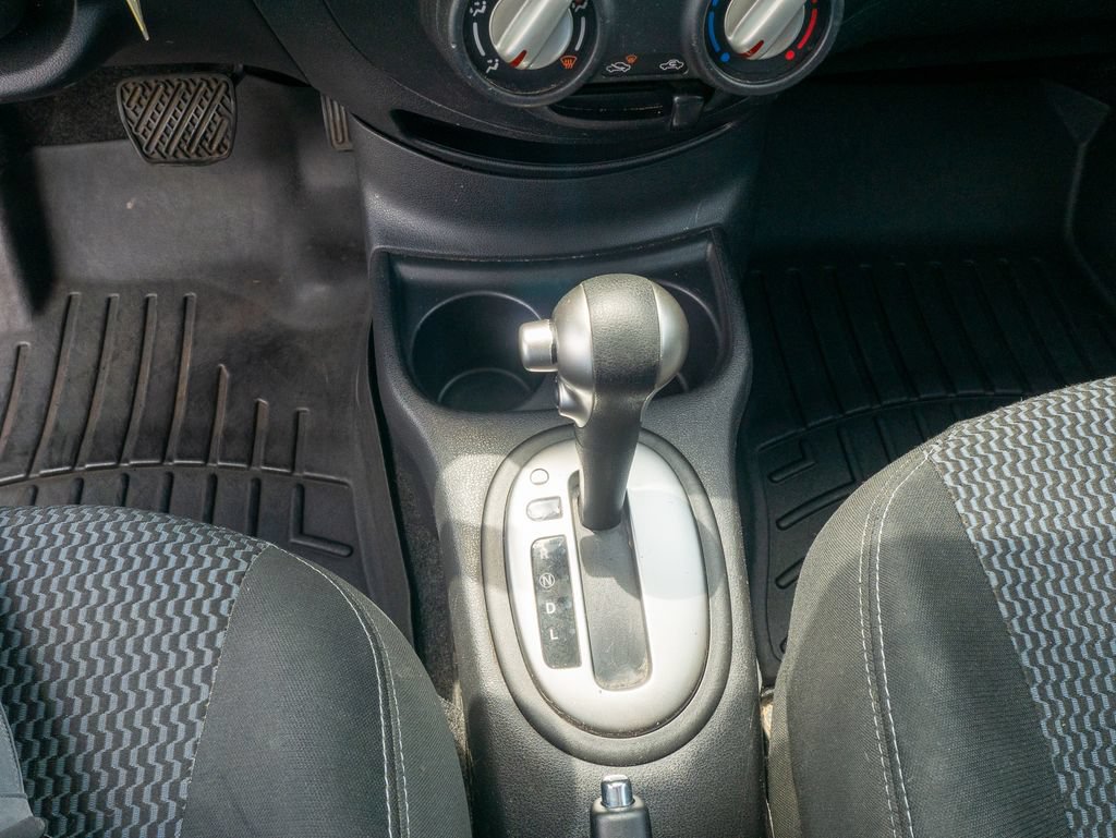 Used 2014 Nissan Versa Note SV w/ Convenience Package FWD image 25